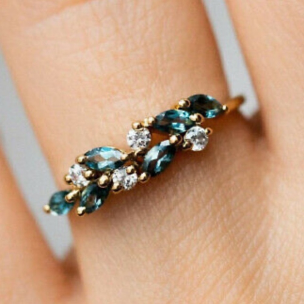 New 18k gold plated ๐ diamond ring - Picture 6 of 6